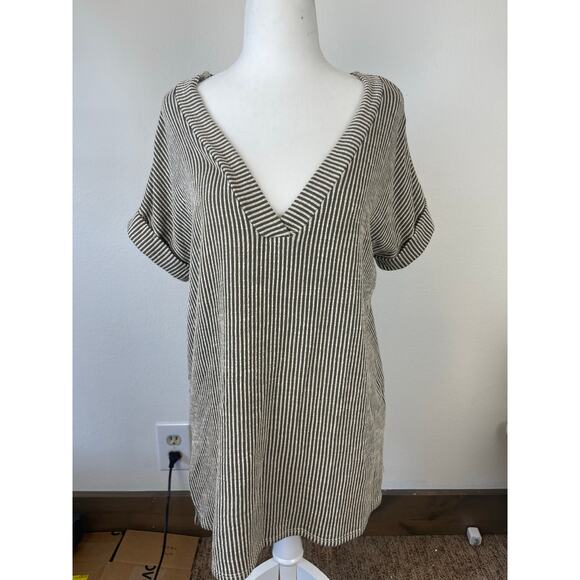 Daytrip Oversized V-Neck Tunic Striped Olive Green Short Sleeve TSHirt Womens XS - Picture 1 of 5